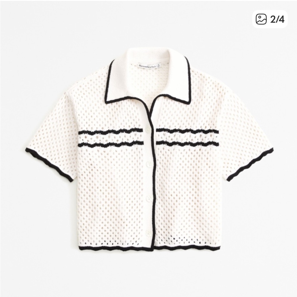 Abercrombie & Fitch White Crochet Polo with Black Trim Size M
